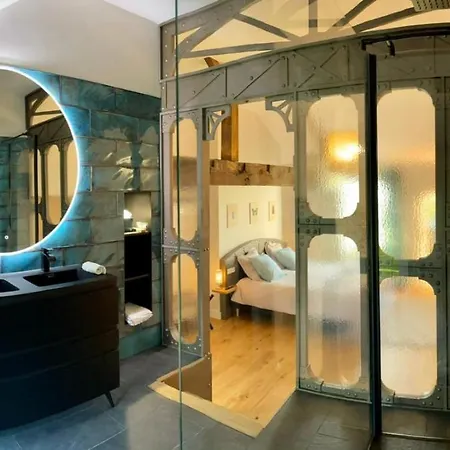 Le Petit Caviste - D'hotes & 4* Castagnol
