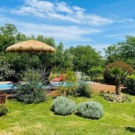 Le Petit Caviste - D'hotes & Bed and Breakfast Castagnol