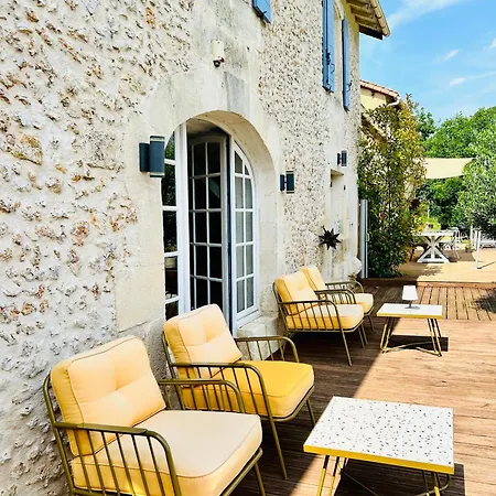 Le Petit Caviste - D'hotes & Castagnol